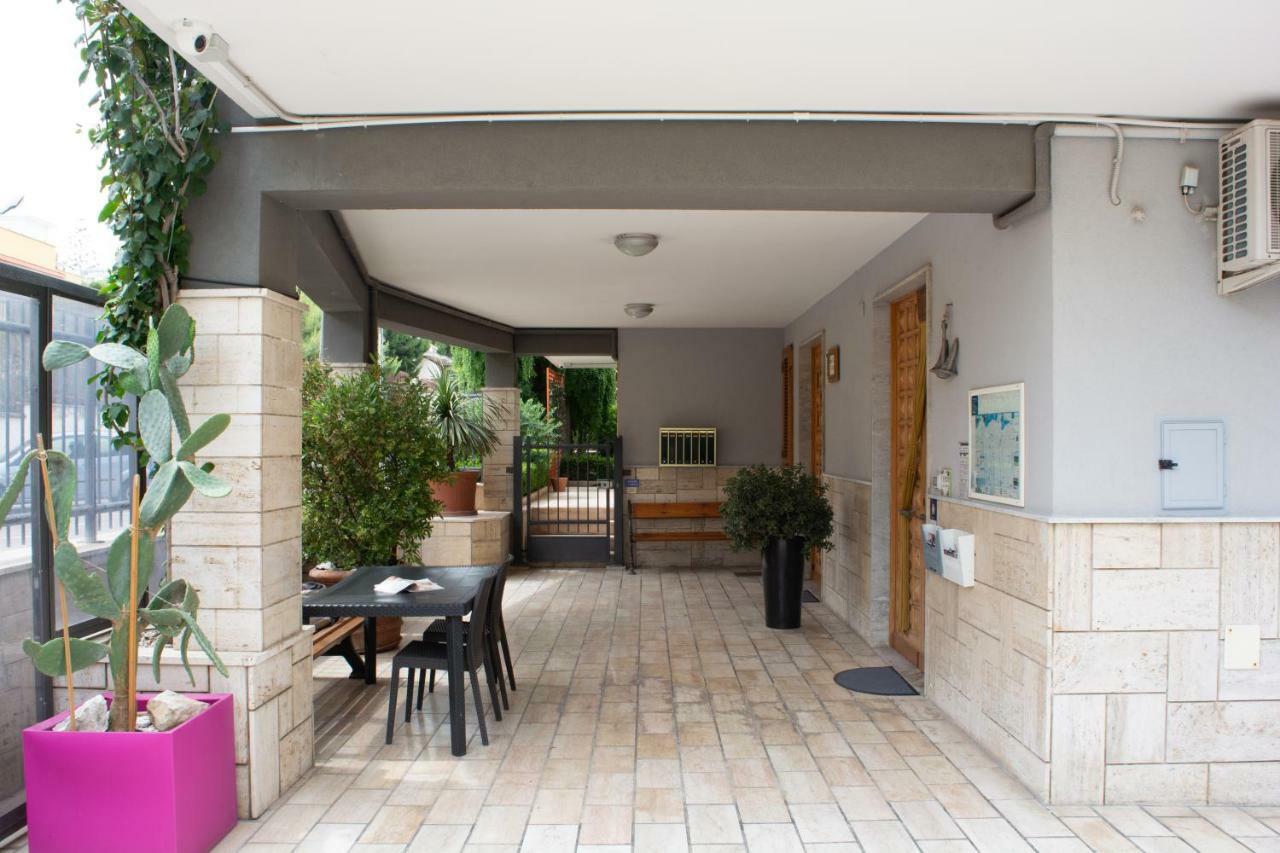 Villa Franca Mini Appartamenti Bisceglie Buitenkant foto